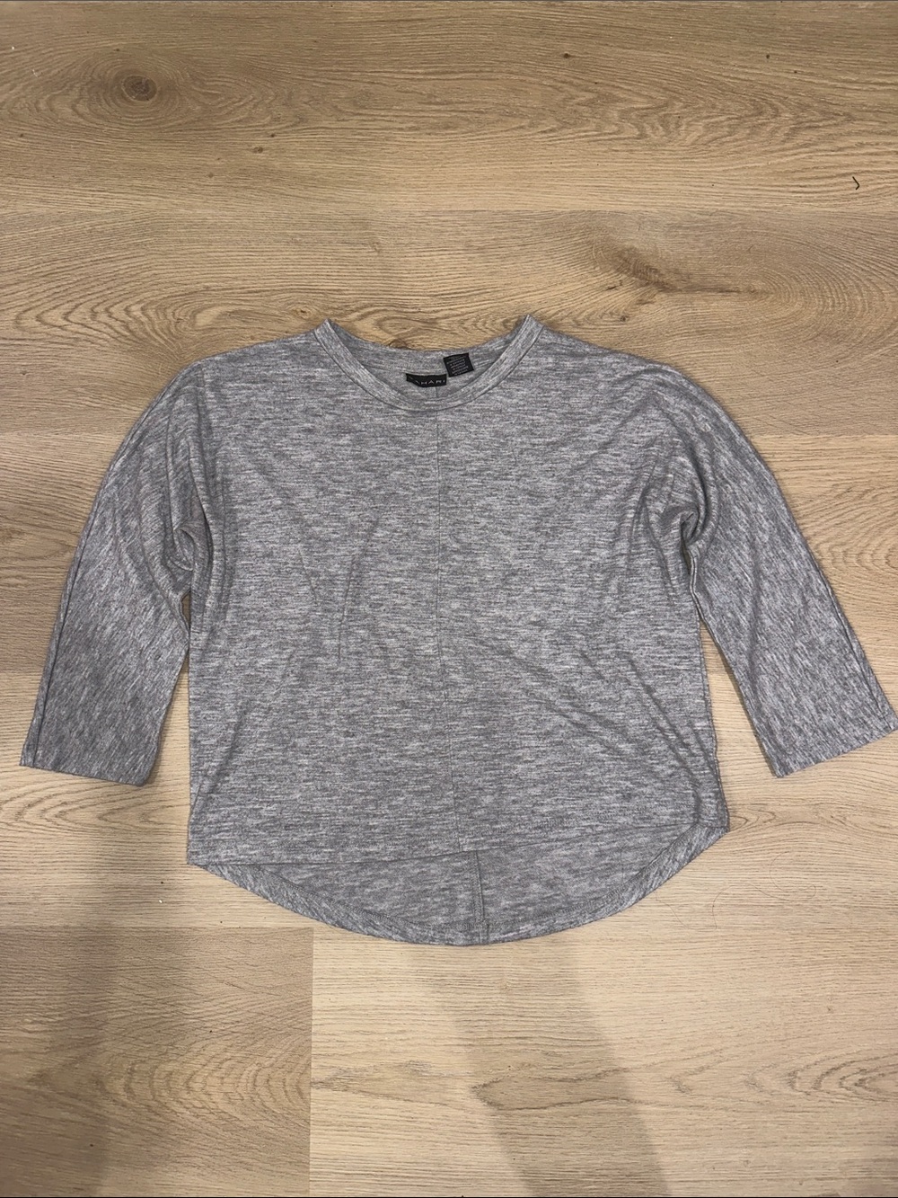 Tahari women’s Heather Gray 3/4 length Sleeve Top size XS